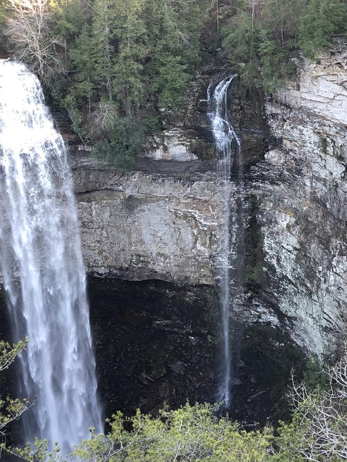 Отель Mitchell Manor At Fall Creek Falls Pikeville Экстерьер фото