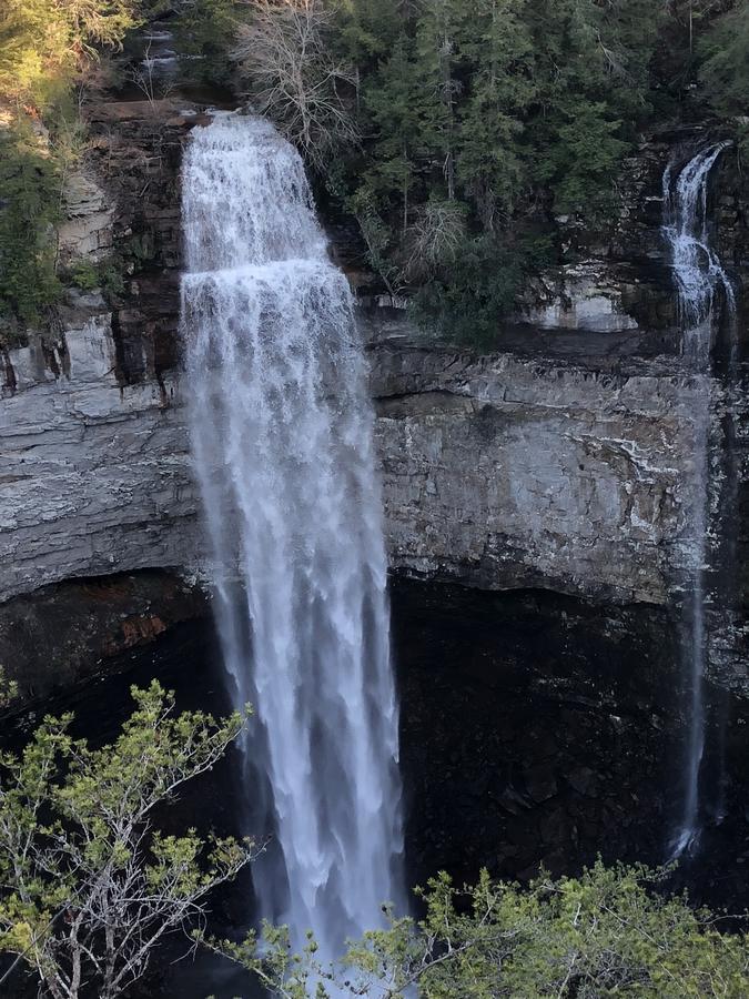 Отель Mitchell Manor At Fall Creek Falls Pikeville Экстерьер фото
