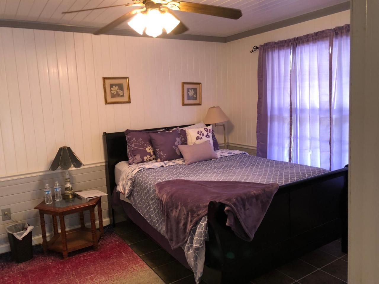 Отель Mitchell Manor At Fall Creek Falls Pikeville Экстерьер фото
